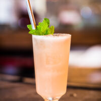 rémy ,martin vsop, 10-15 mint leaves, sprigs of thyme, white peach puree, fresh lemon juice, club soda
Created by us for rémy martin vsop to honor oprah winfrey (hence the
name). Used in press